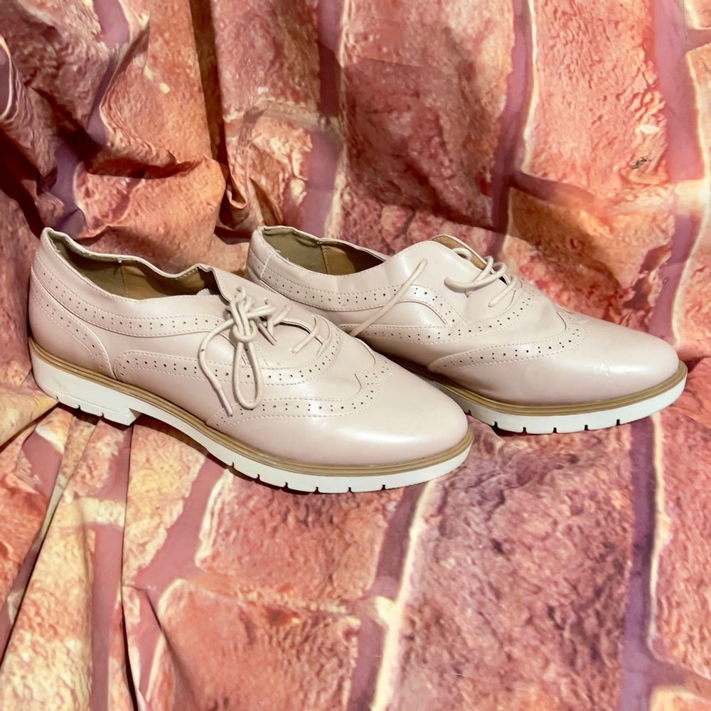 Leila Stone 9 shoes